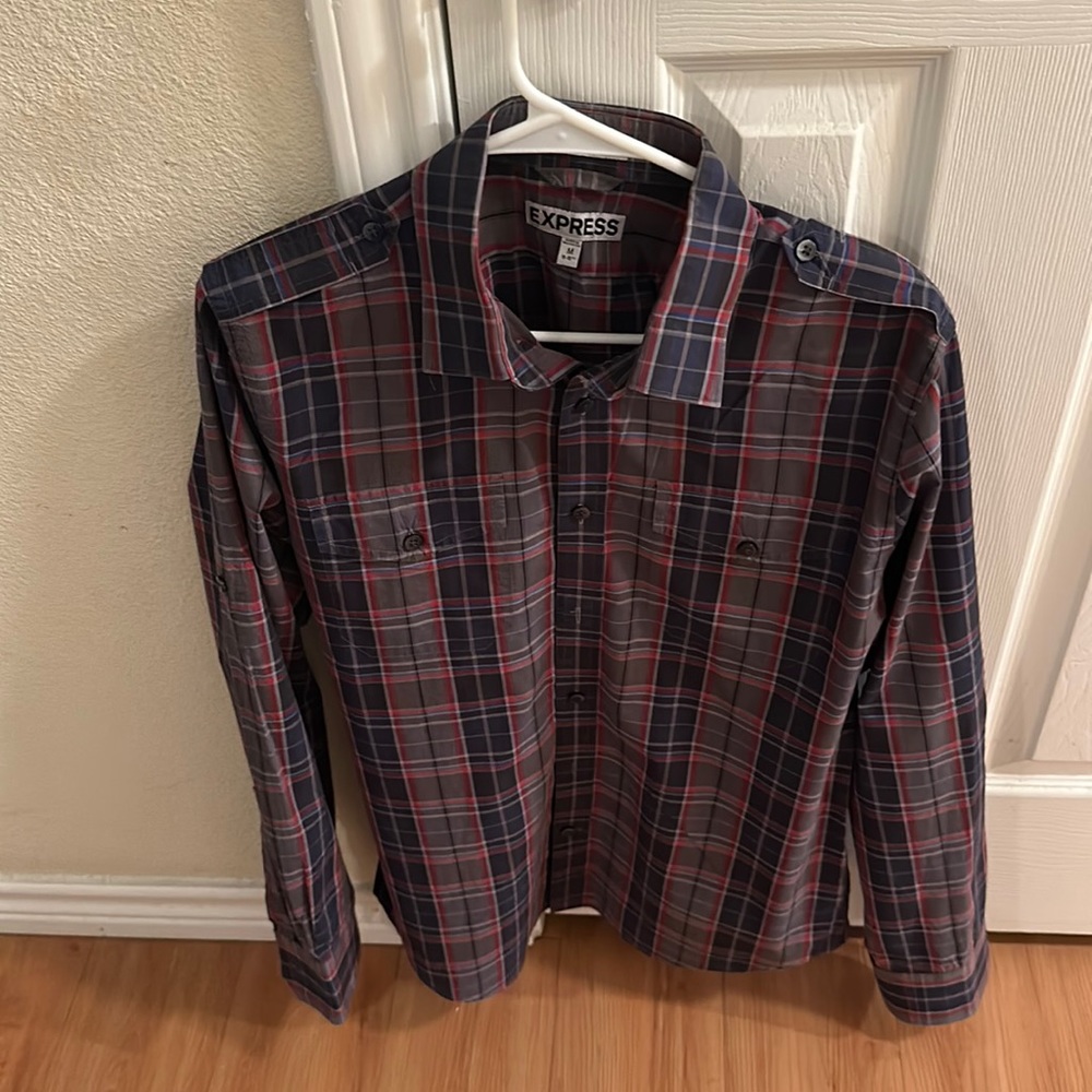 Express shirt, button down long sleeve, size M